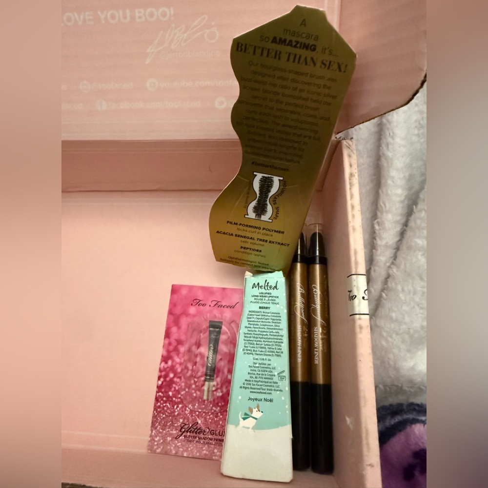 New Too Faced Bundle Mascara, Eyeshadow Liners, Powder and Lip - Picture 3 of 10
